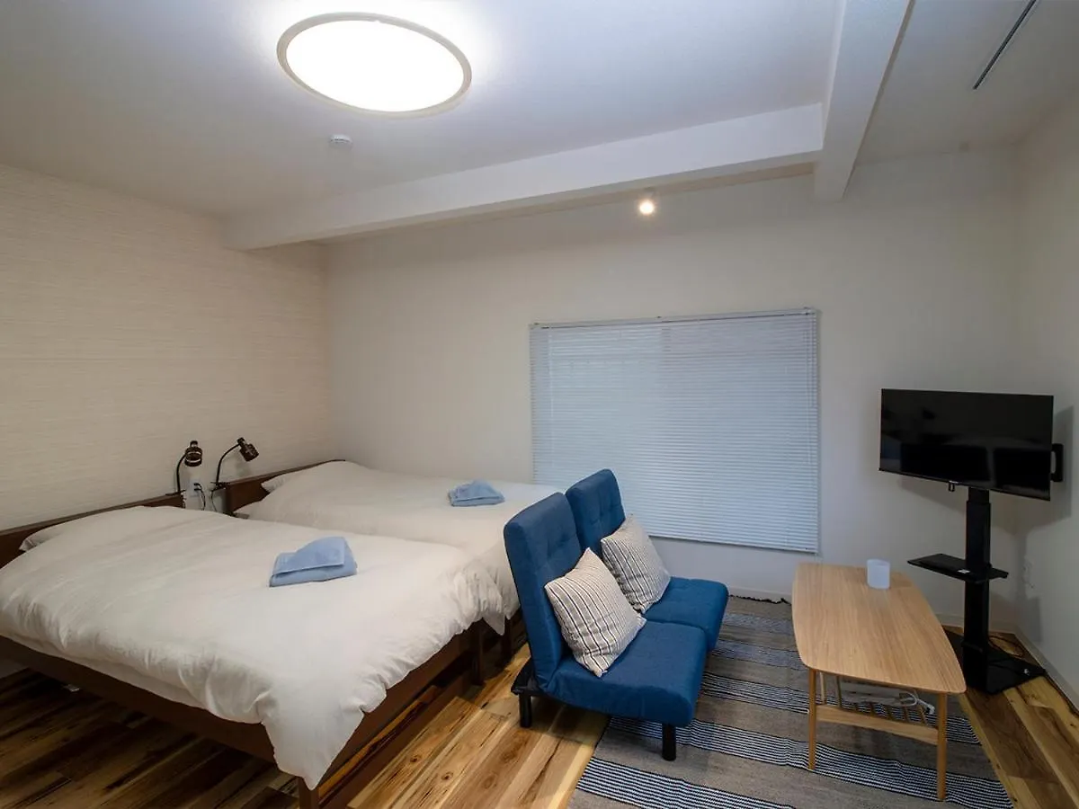 Gloce 逗子葉山ハウス L 京急逗子葉山駅北口から徒歩1分 Apartment Zushi 0*,  Japan